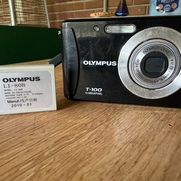 CELLONIC Batteria Per Fotocamera Olympus Li-80B - 750mAh, 3.7V, Compatibile Con T-100, X-960, X-36, T-110